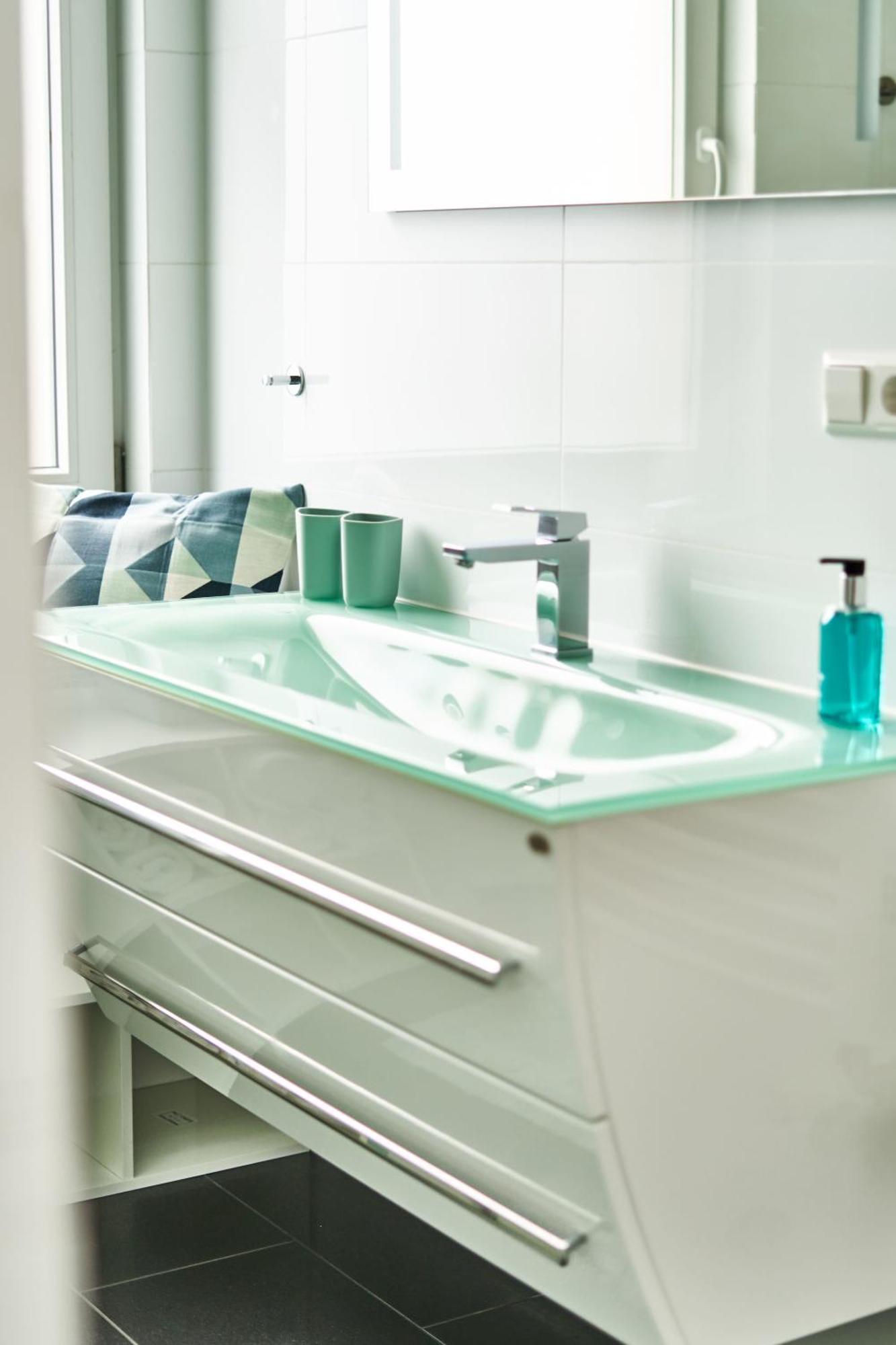 Primera Zimmer Mit Gemeinschaftsbad Singen Eksteriør bilde