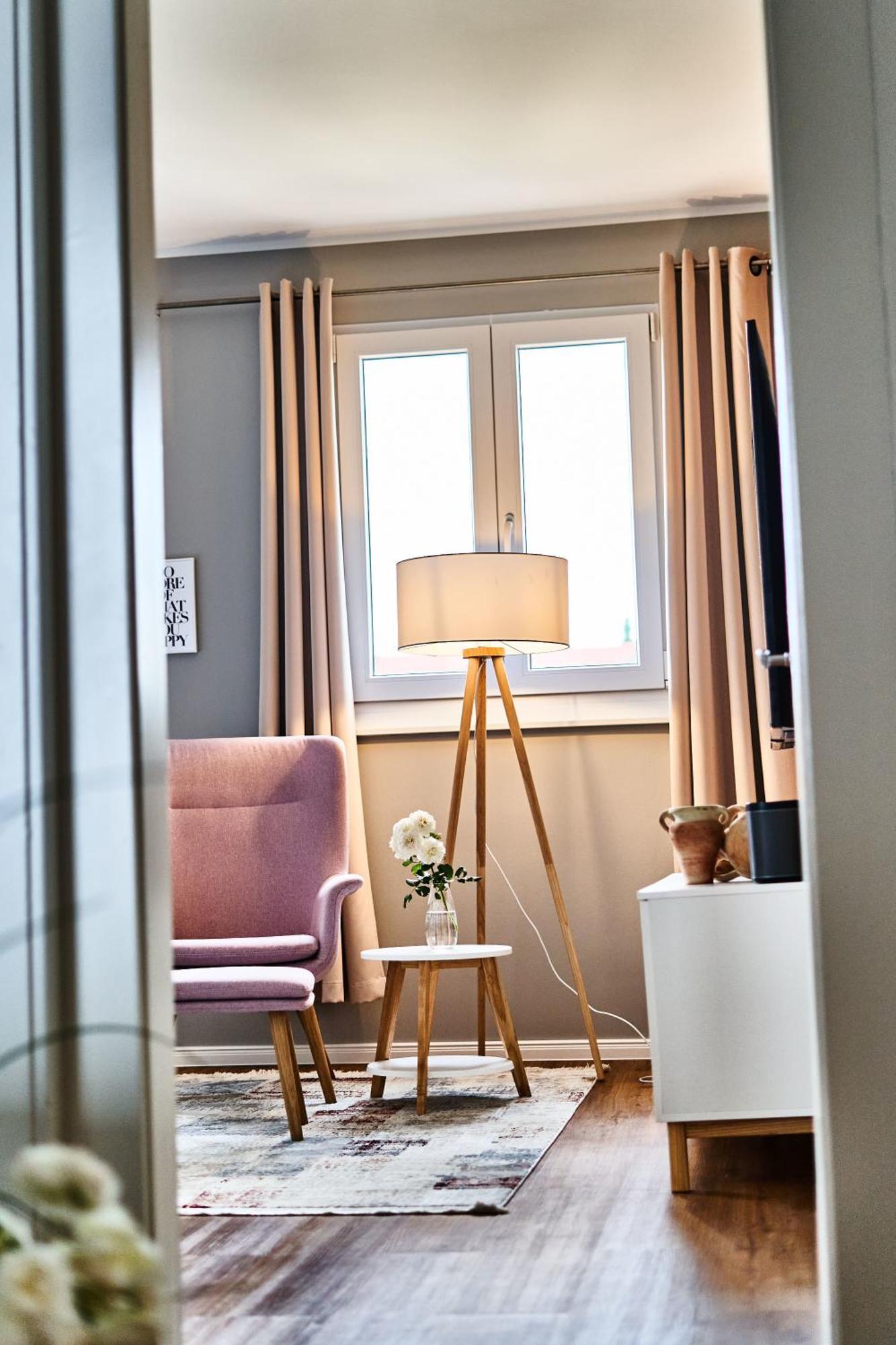 Primera Zimmer Mit Gemeinschaftsbad Singen Eksteriør bilde