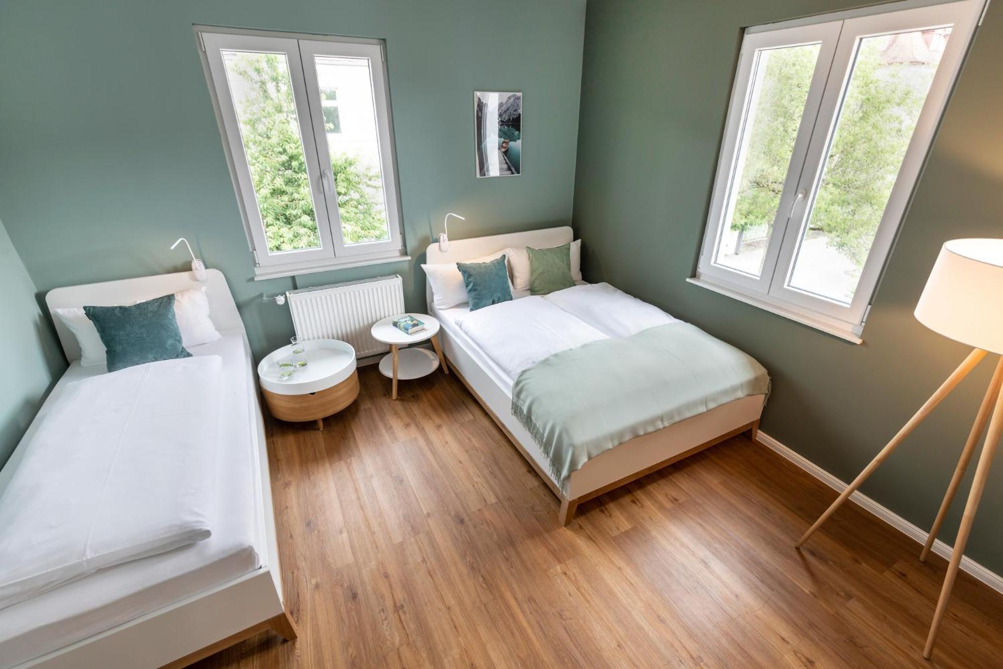 Primera Zimmer Mit Gemeinschaftsbad Singen Eksteriør bilde